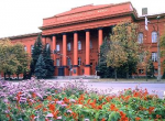 Красный корпус университета Шевченко
