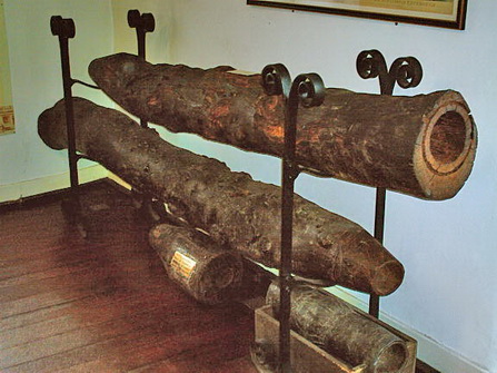 Деревянные трубы